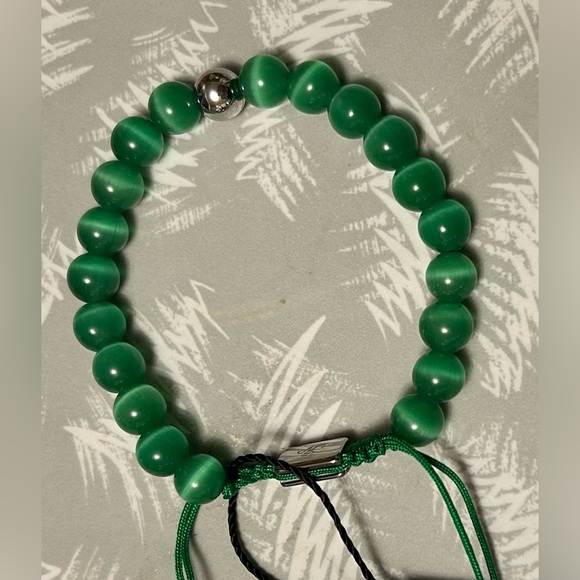 💚💚 NOGU Celadon Silver Cheshire Glass Bead Macrame Bracelet 💚💚 - Picture 3 of 4